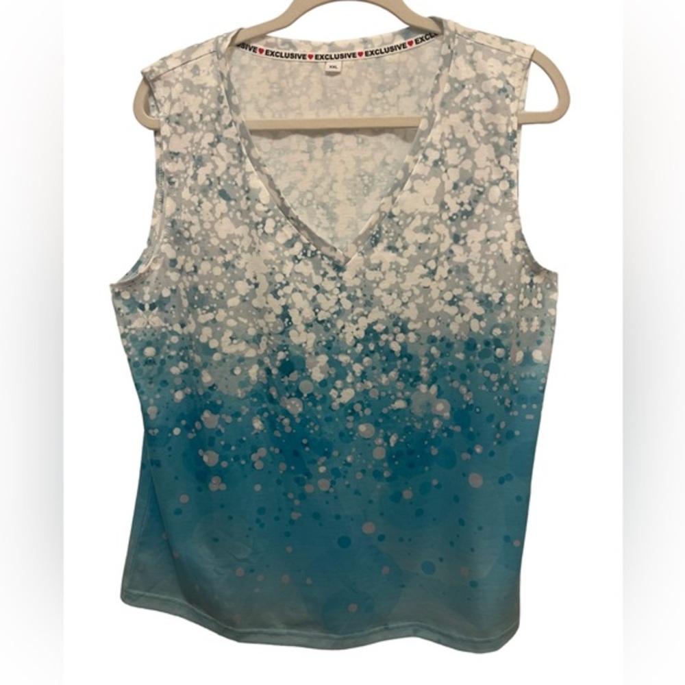 Exclusive Top Bubbles Design V-Neck Sleeveless. Size XXL